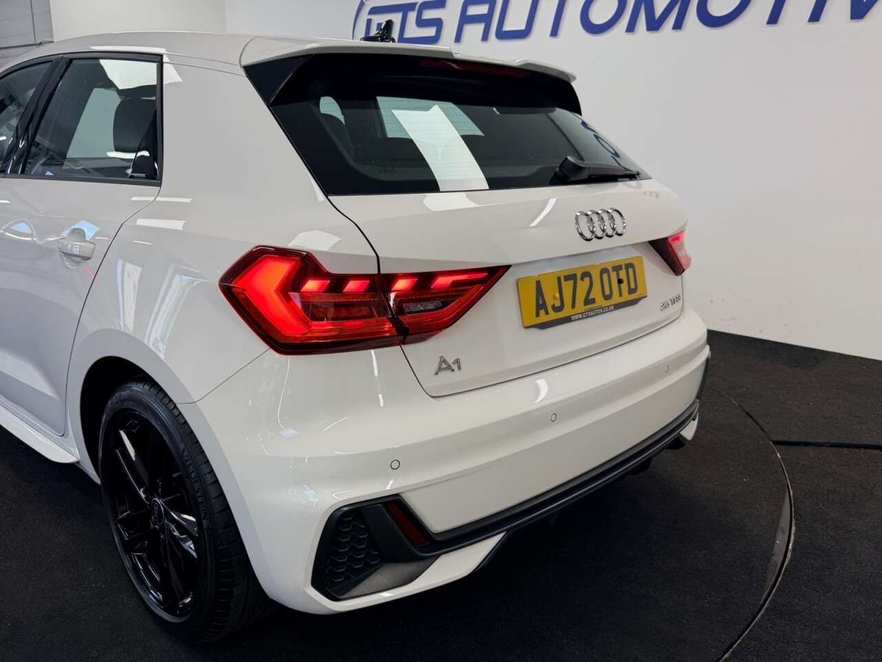 2022 AUDI A1 2022 AUDI A1