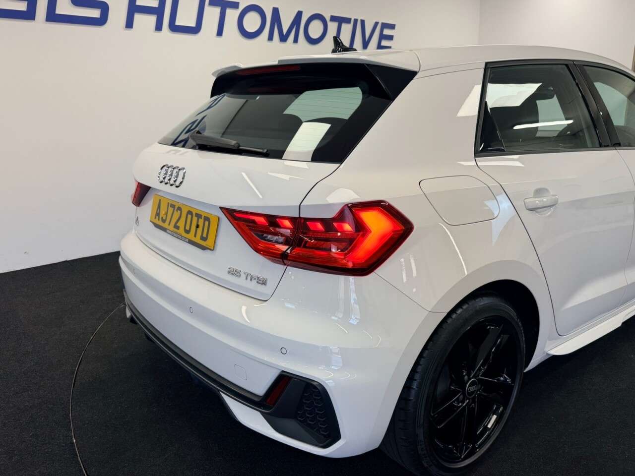 2022 AUDI A1 2022 AUDI A1