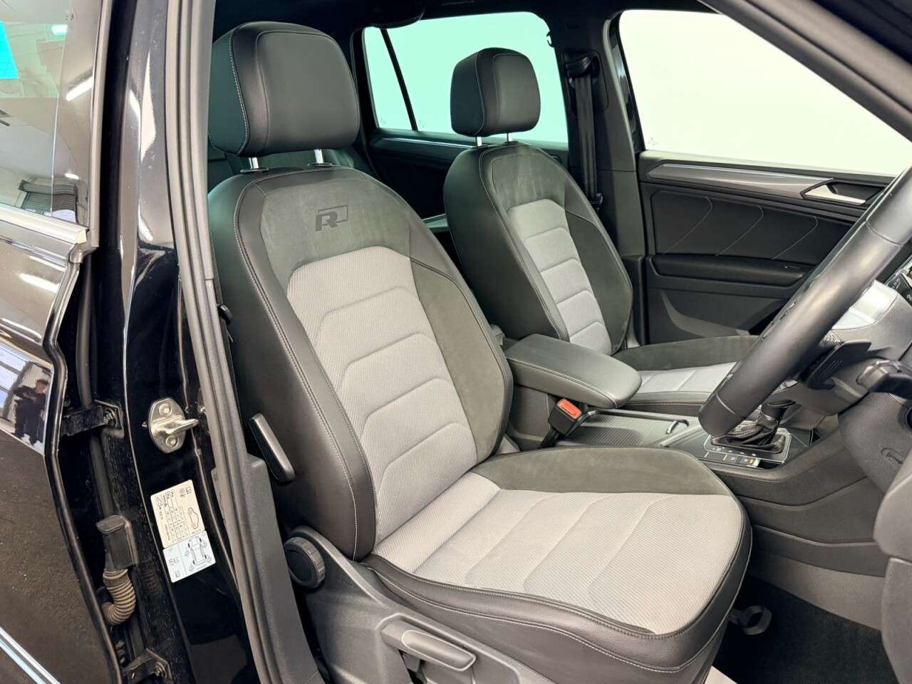 2019 VOLKSWAGEN TIGUAN 2019 VOLKSWAGEN TIGUAN