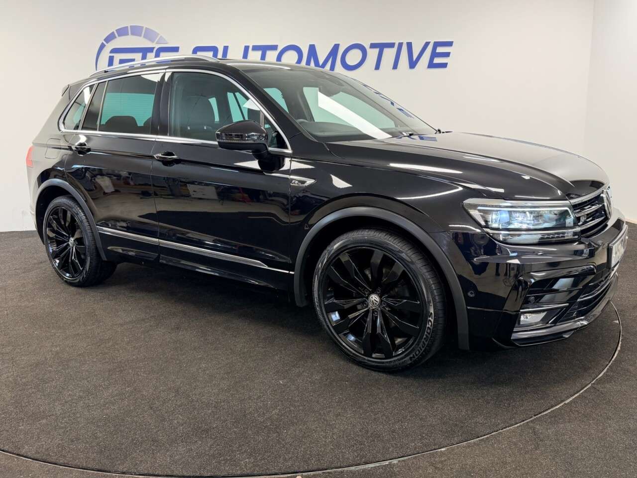 2019 VOLKSWAGEN TIGUAN 2019 VOLKSWAGEN TIGUAN