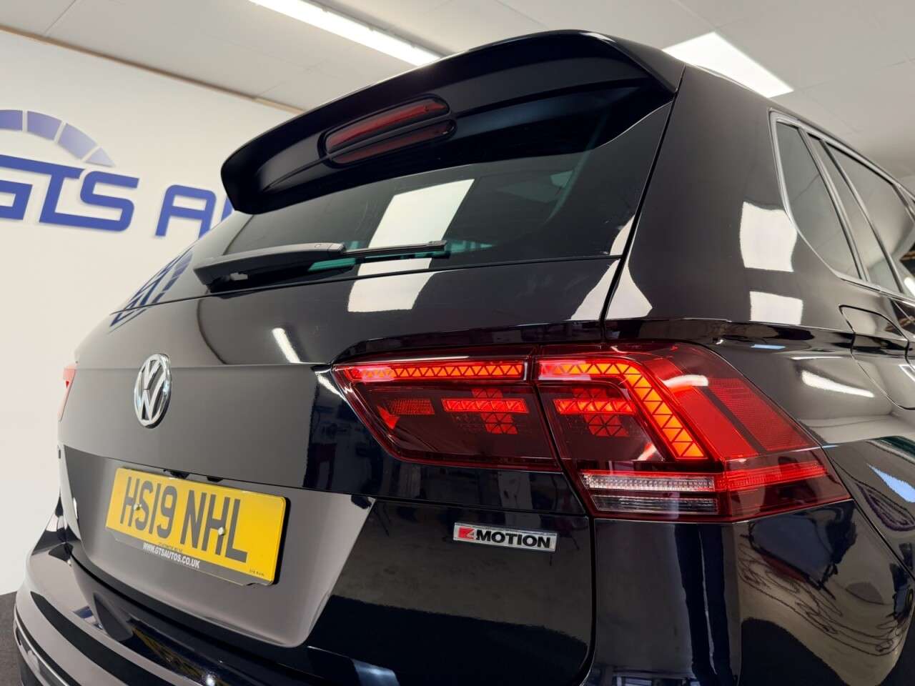 2019 VOLKSWAGEN TIGUAN 2019 VOLKSWAGEN TIGUAN