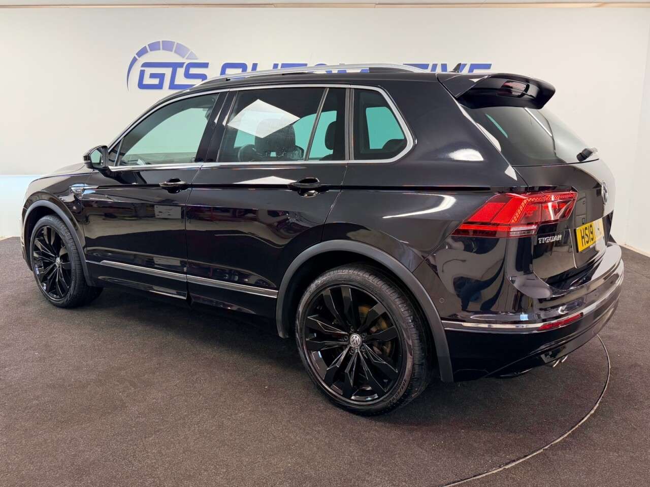 2019 VOLKSWAGEN TIGUAN 2019 VOLKSWAGEN TIGUAN