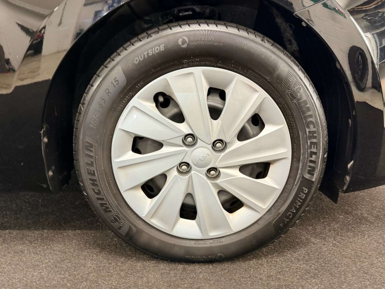 2023 KIA RIO 2023 KIA RIO