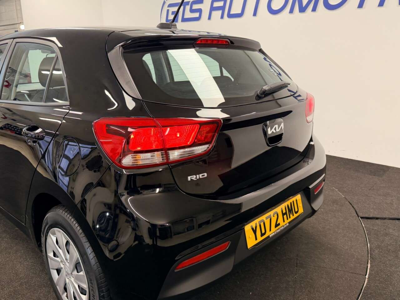 2023 KIA RIO 2023 KIA RIO