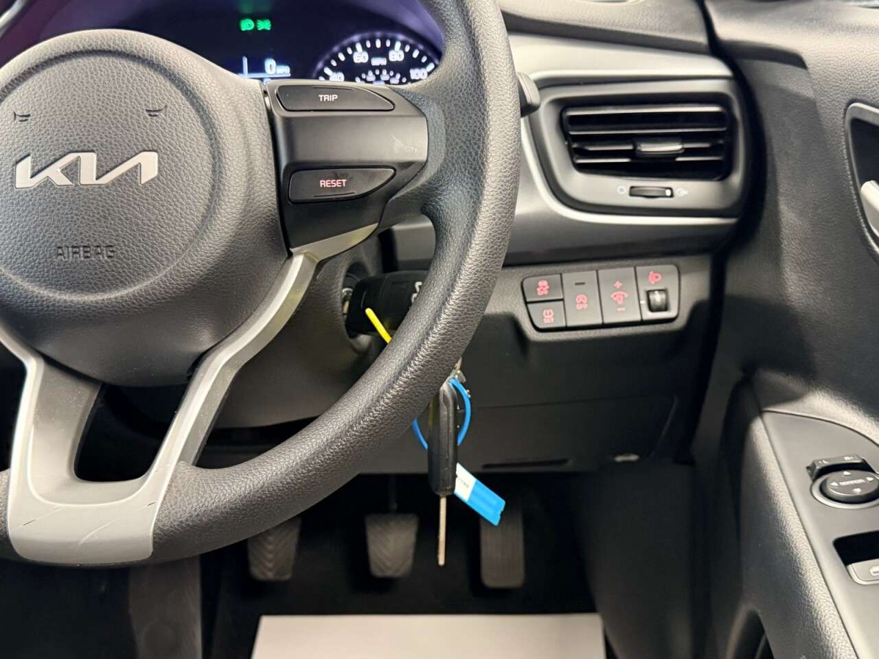 2023 KIA RIO 2023 KIA RIO