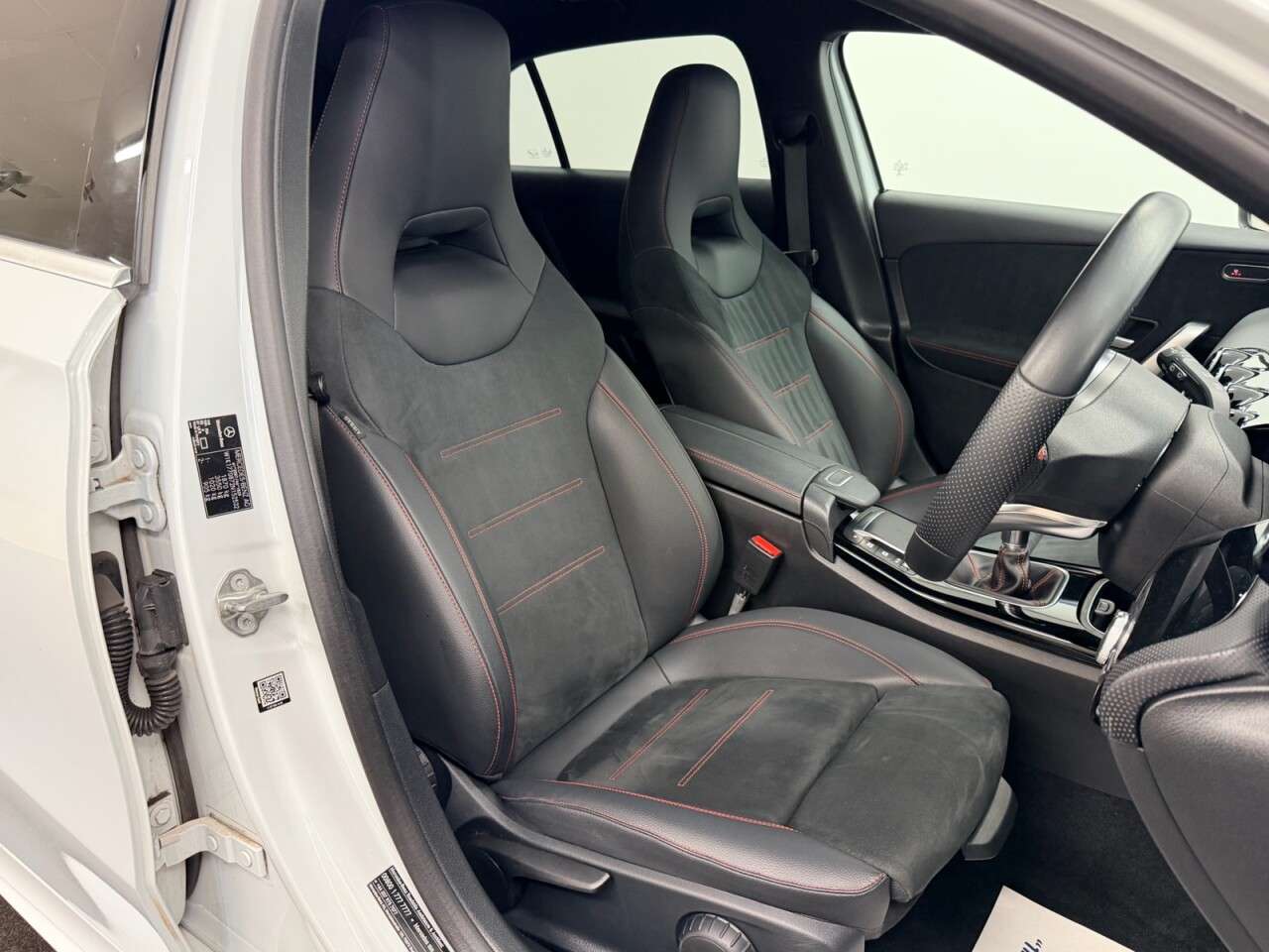 A 2021 MERCEDES-BENZ A CLASS A200 AMG LINE 165 BHP + SAT NAV + CAMERA + HEATED SEATS SIX MONTH WARRANTY A 2021 MERCEDES-BENZ A CLASS A200 AMG LINE 165 BHP + SAT NAV + CAMERA + HEATED SEATS SIX MONTH WARRANTY