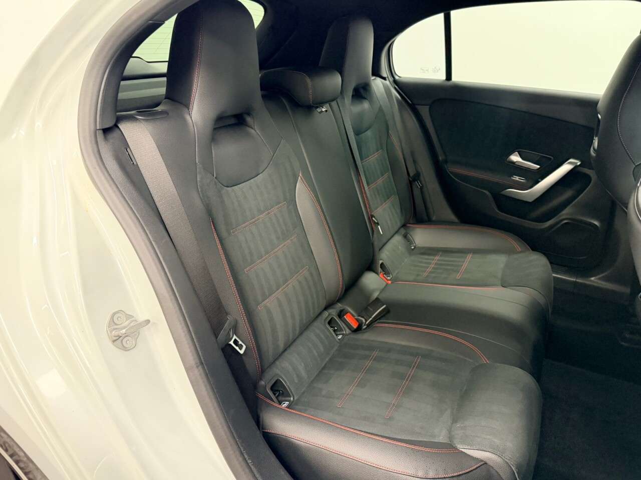 2021 MERCEDES-BENZ A CLASS 2021 MERCEDES-BENZ A CLASS