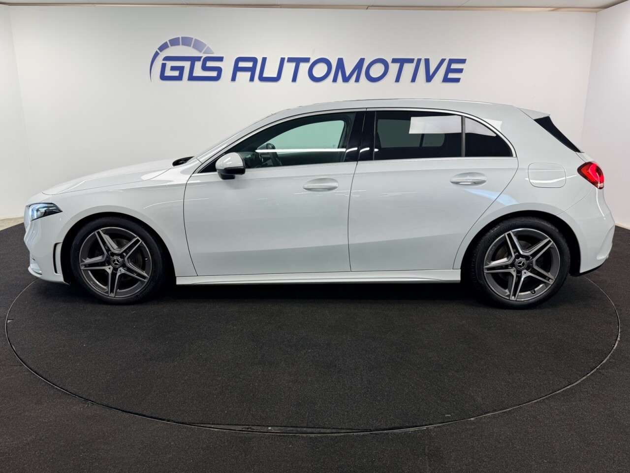 2021 MERCEDES-BENZ A CLASS 2021 MERCEDES-BENZ A CLASS