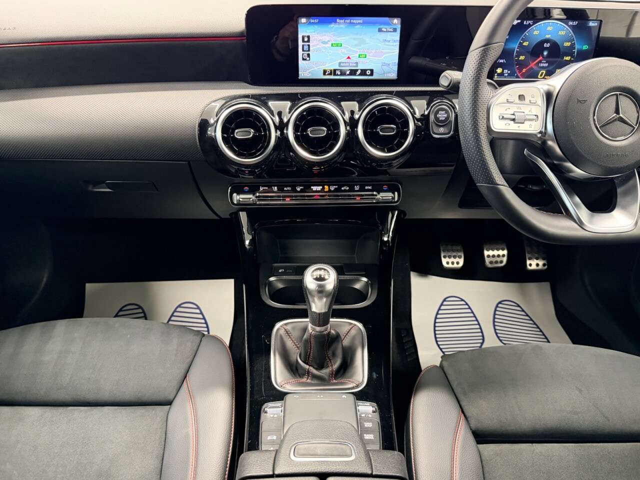 2021 MERCEDES-BENZ A CLASS 2021 MERCEDES-BENZ A CLASS