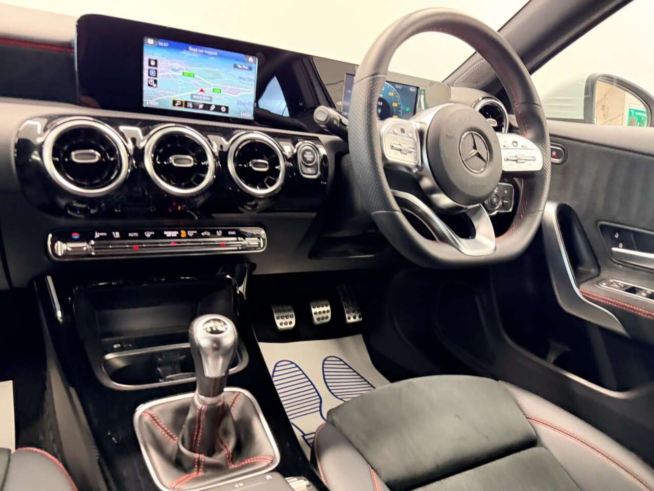 2021 MERCEDES-BENZ A CLASS 2021 MERCEDES-BENZ A CLASS