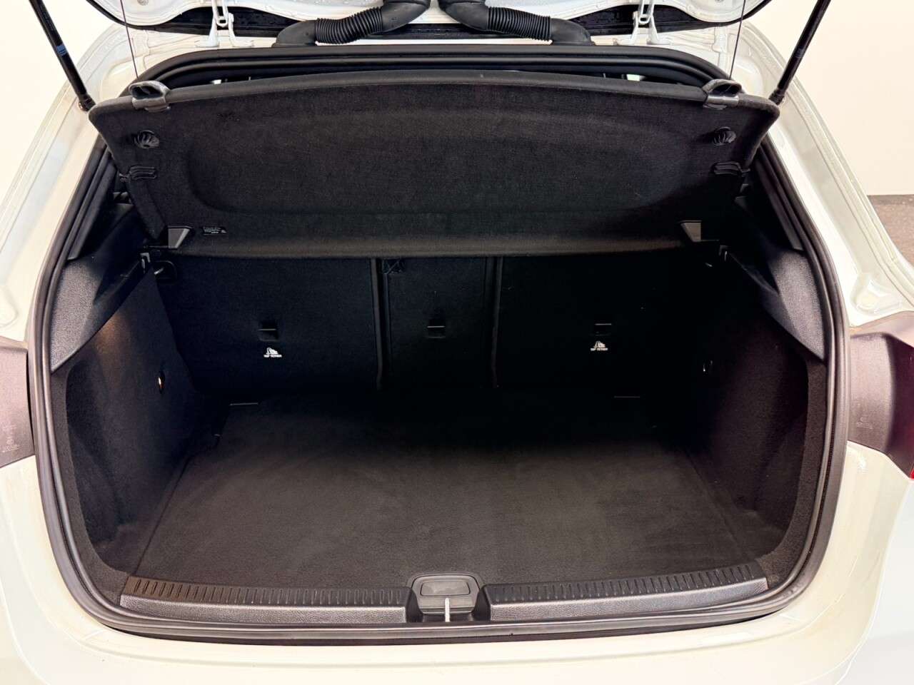 2021 MERCEDES-BENZ A CLASS 2021 MERCEDES-BENZ A CLASS