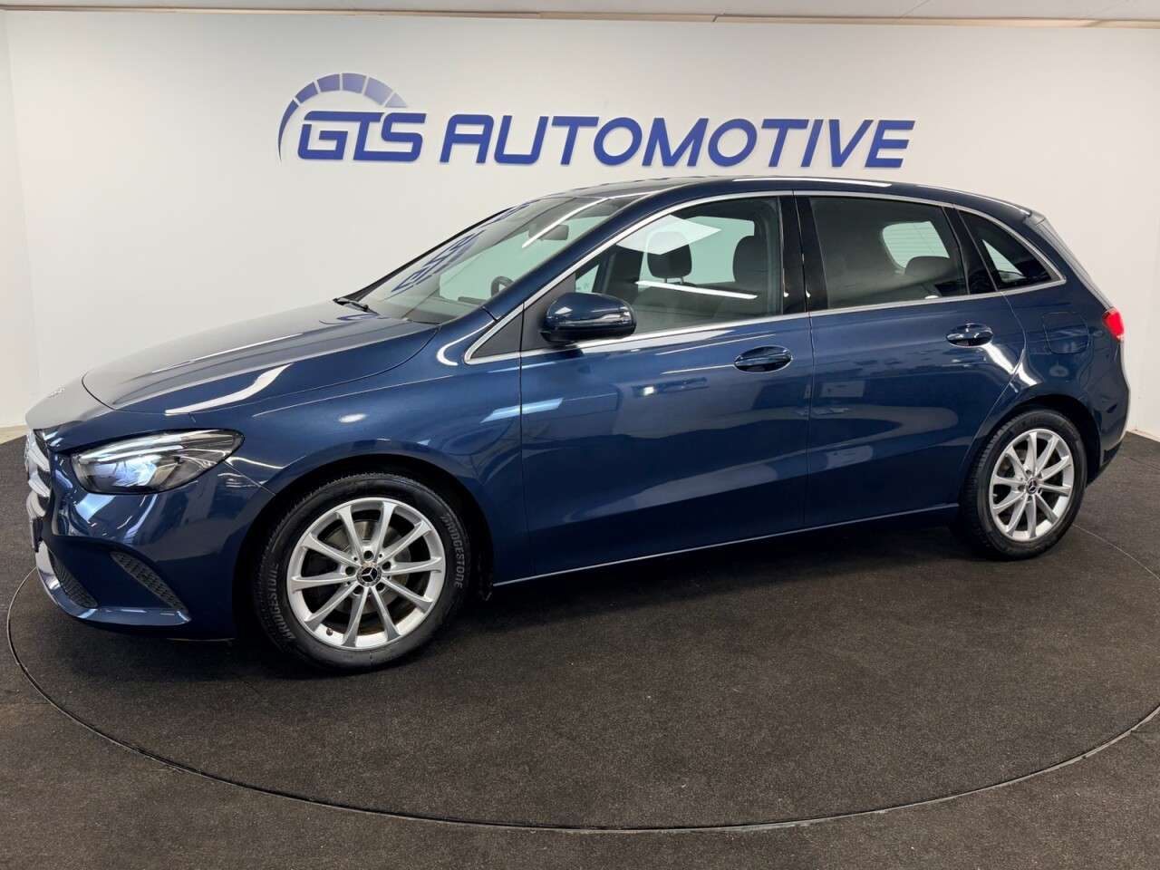 A 2019 MERCEDES-BENZ B CLASS B180 SPORT 7G-DCT AUTO 135 BHP + SAT NAV + REAR CAMERA SIX MONTH WARRANTY F A 2019 MERCEDES-BENZ B CLASS B180 SPORT 7G-DCT AUTO 135 BHP + SAT NAV + REAR CAMERA SIX MONTH WARRANTY F