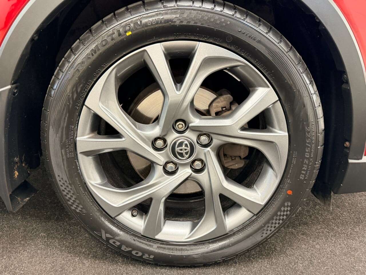 2019 TOYOTA C-HR 2019 TOYOTA C-HR