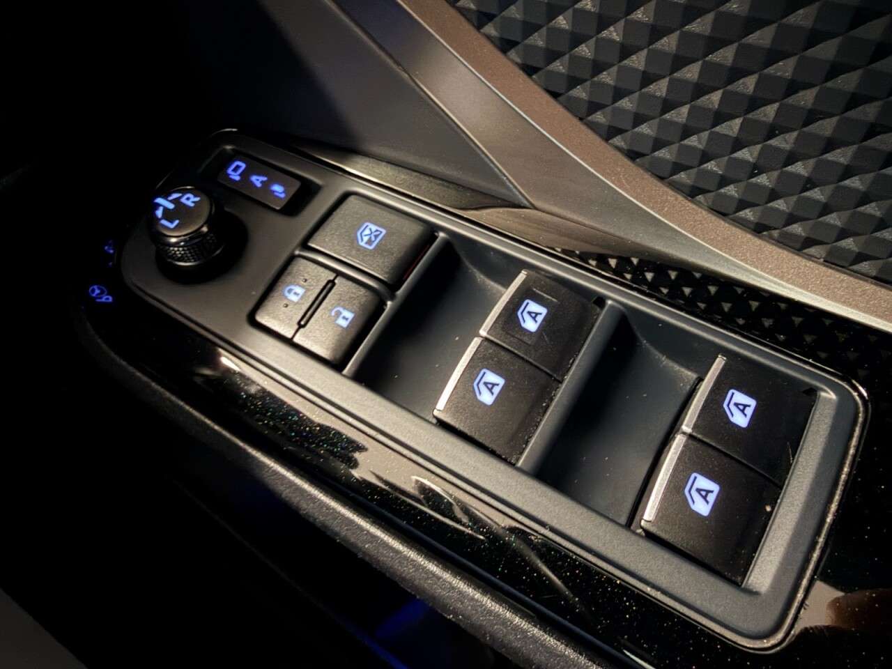 2019 TOYOTA C-HR 2019 TOYOTA C-HR