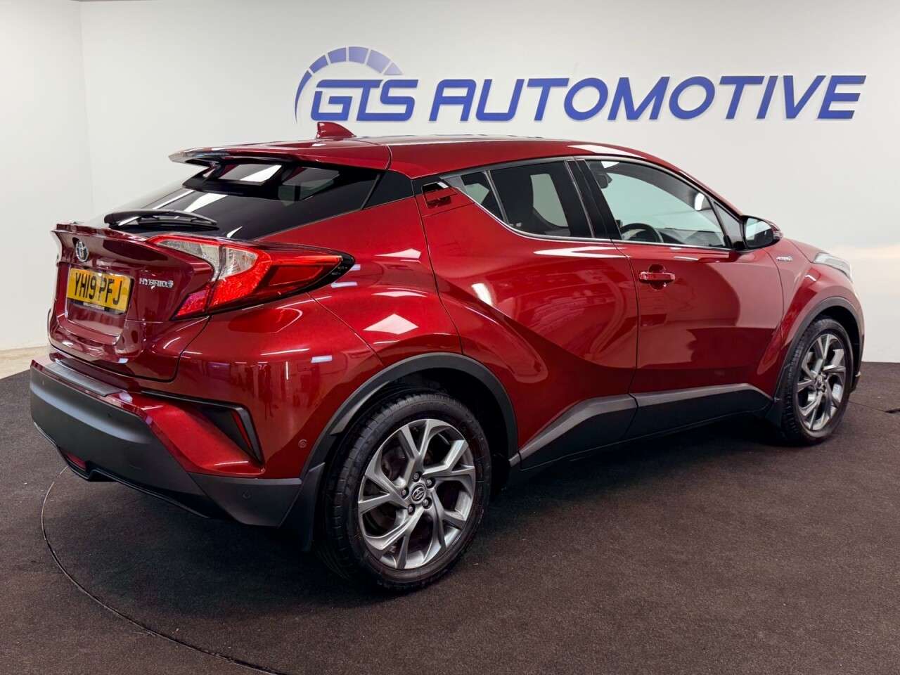 2019 TOYOTA C-HR 2019 TOYOTA C-HR