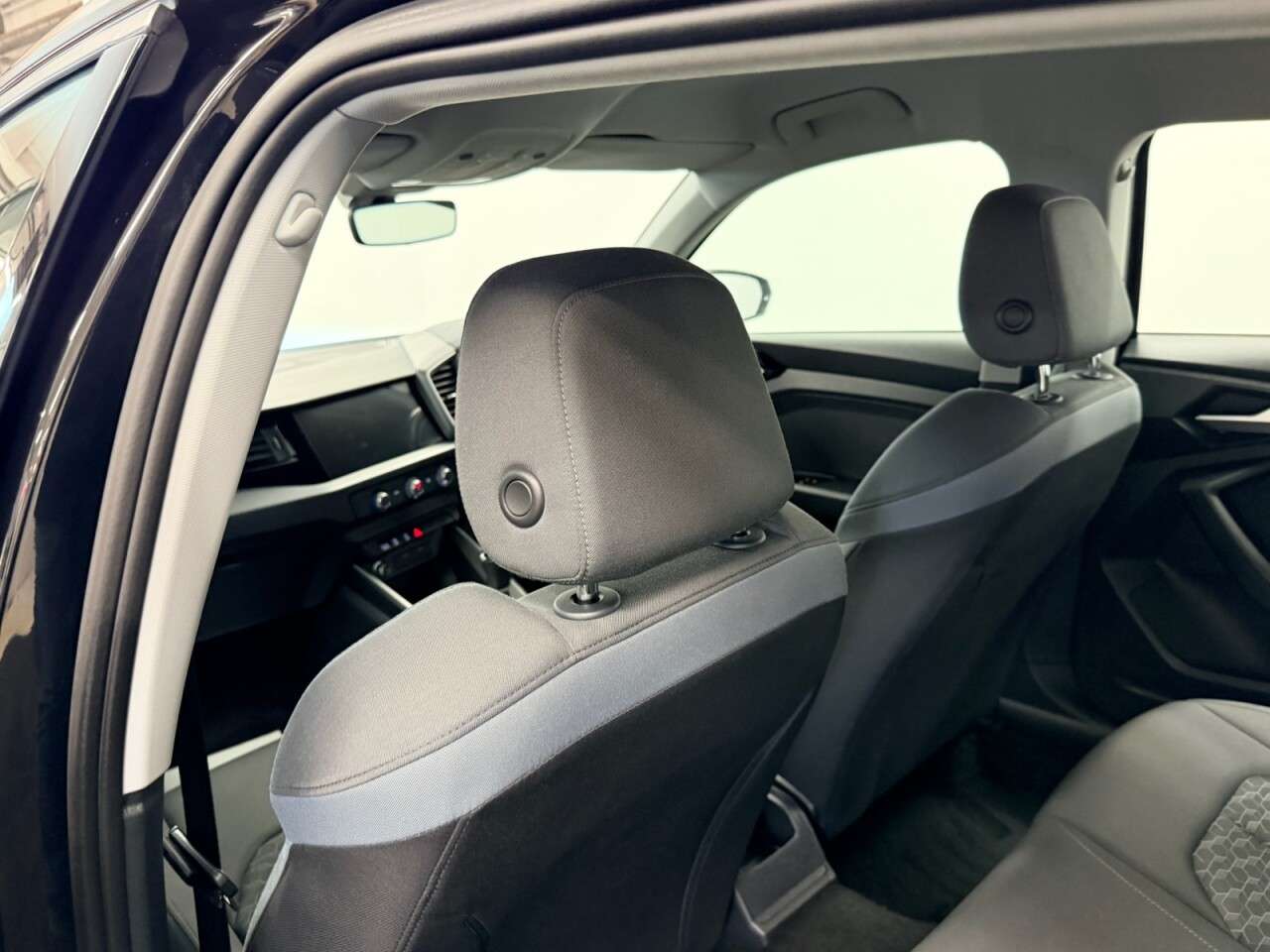 2021 AUDI A1 2021 AUDI A1