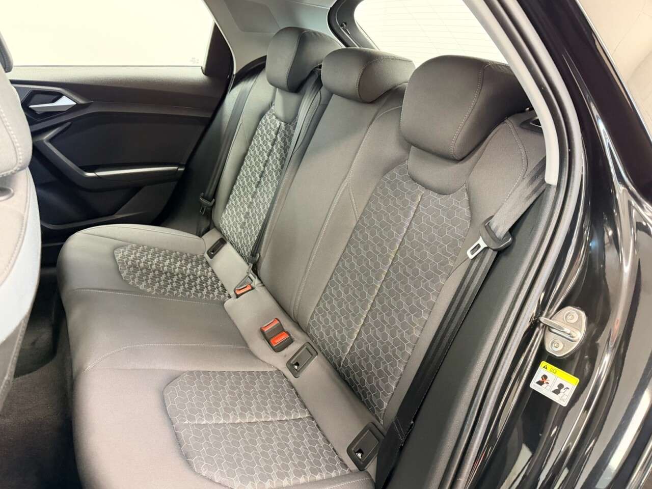 2021 AUDI A1 2021 AUDI A1