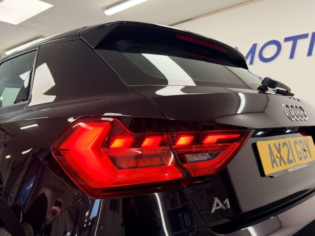2021 AUDI A1 2021 AUDI A1