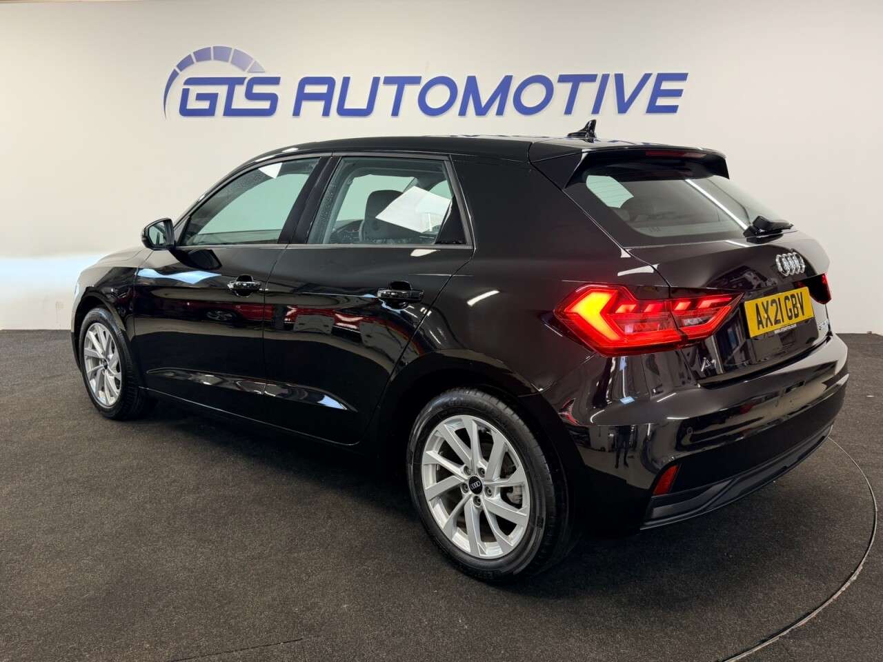 2021 AUDI A1 2021 AUDI A1