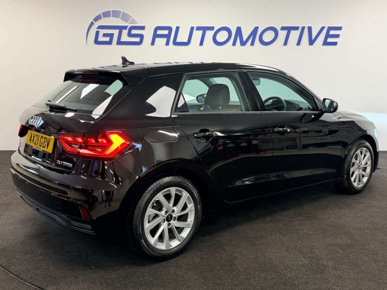2021 AUDI A1 2021 AUDI A1
