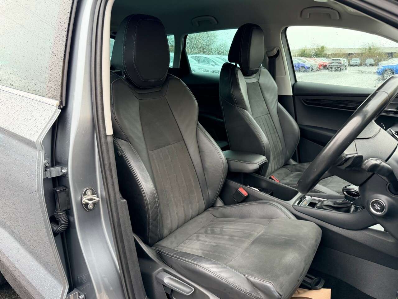 A 2019 SKODA KAROQ 1.0 TSI SE L DSG AUTO 115 BHP A 2019 SKODA KAROQ 1.0 TSI SE L DSG AUTO 115 BHP