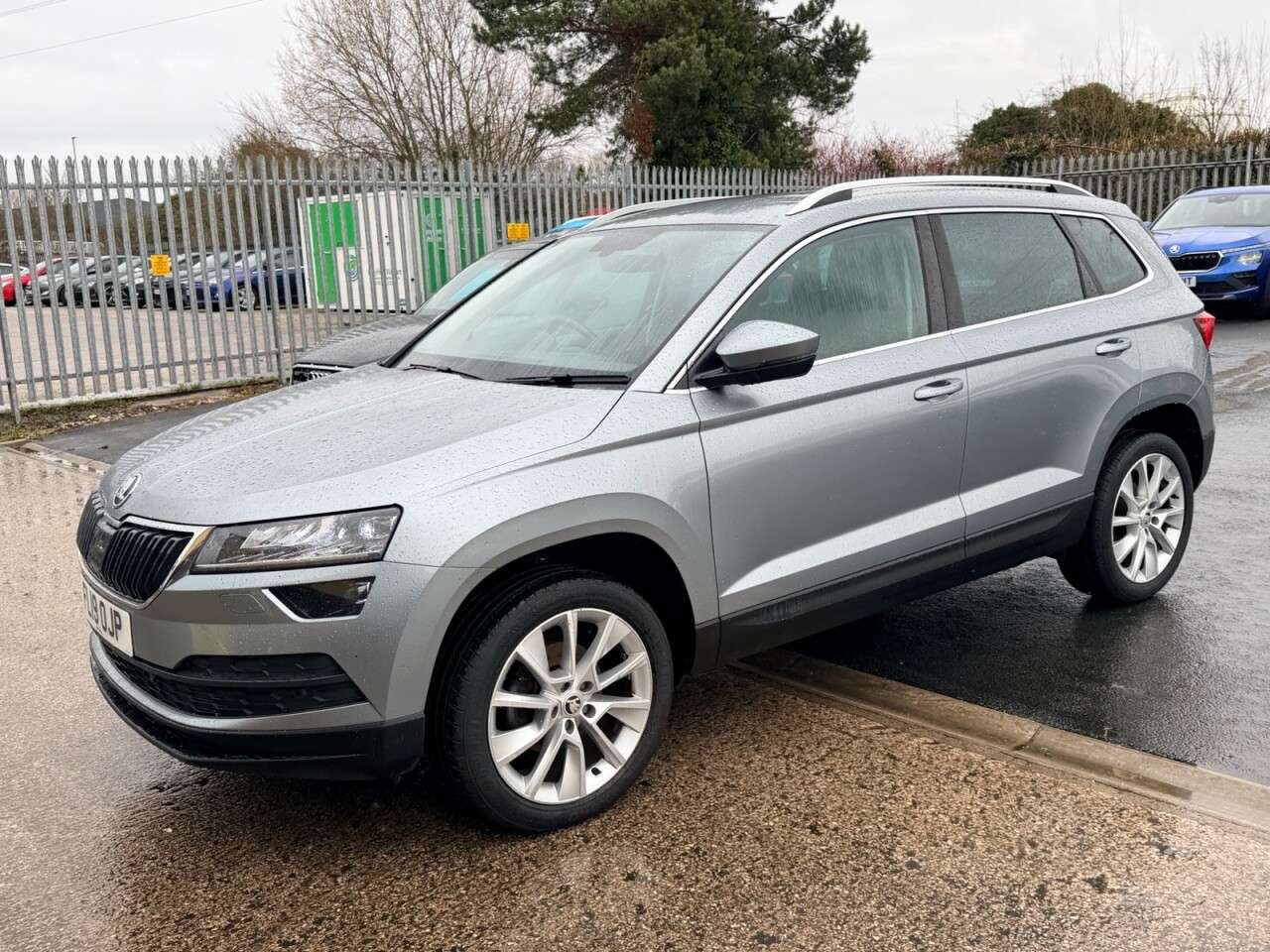 A 2019 SKODA KAROQ 1.0 TSI SE L DSG AUTO 115 BHP A 2019 SKODA KAROQ 1.0 TSI SE L DSG AUTO 115 BHP
