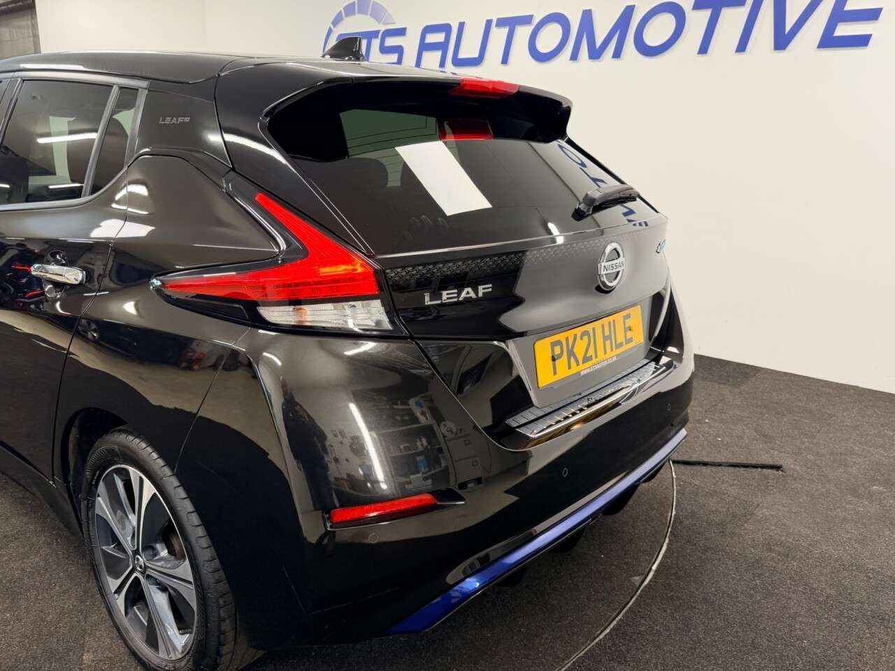 2021 NISSAN LEAF 2021 NISSAN LEAF