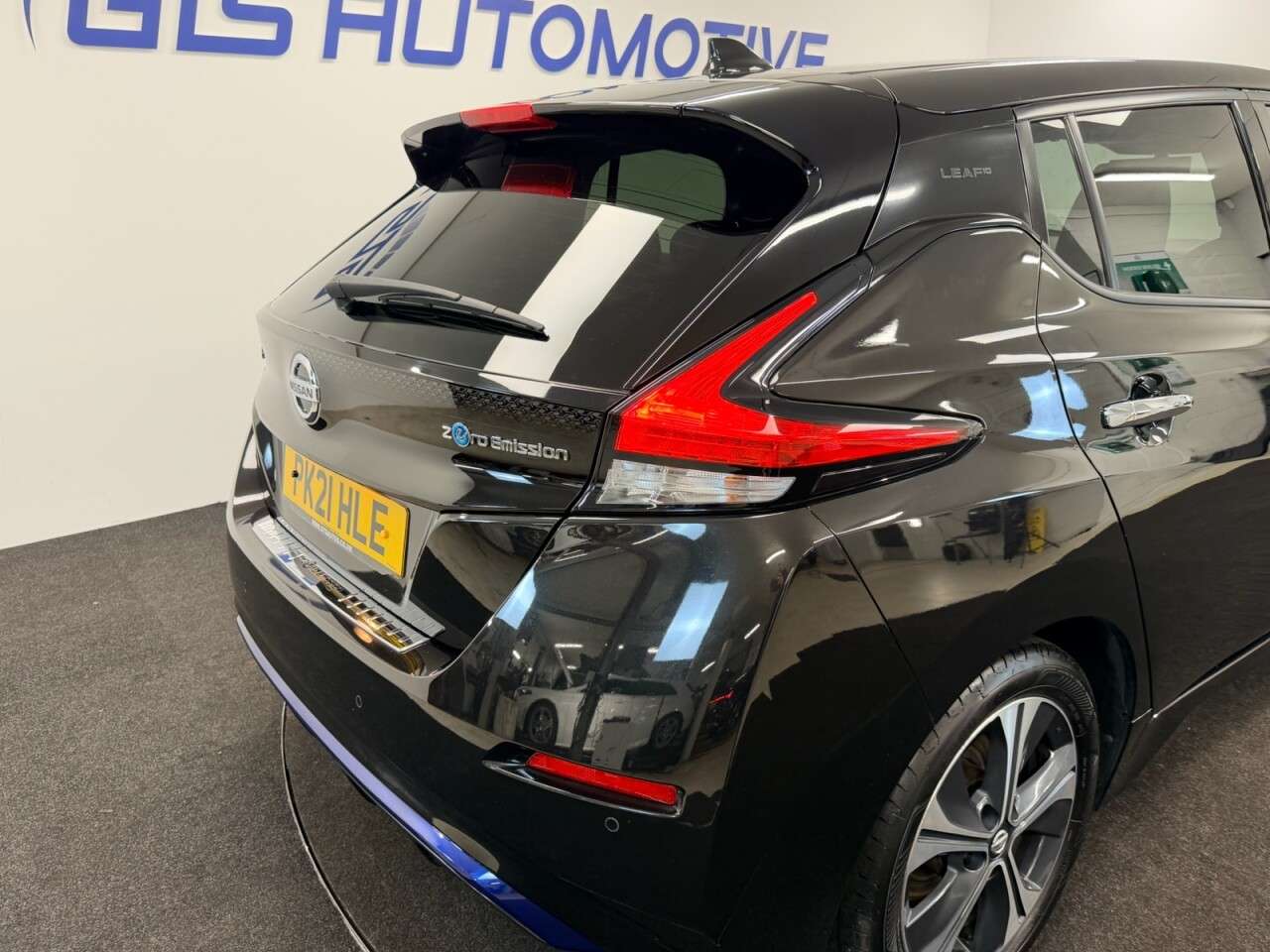 2021 NISSAN LEAF 2021 NISSAN LEAF