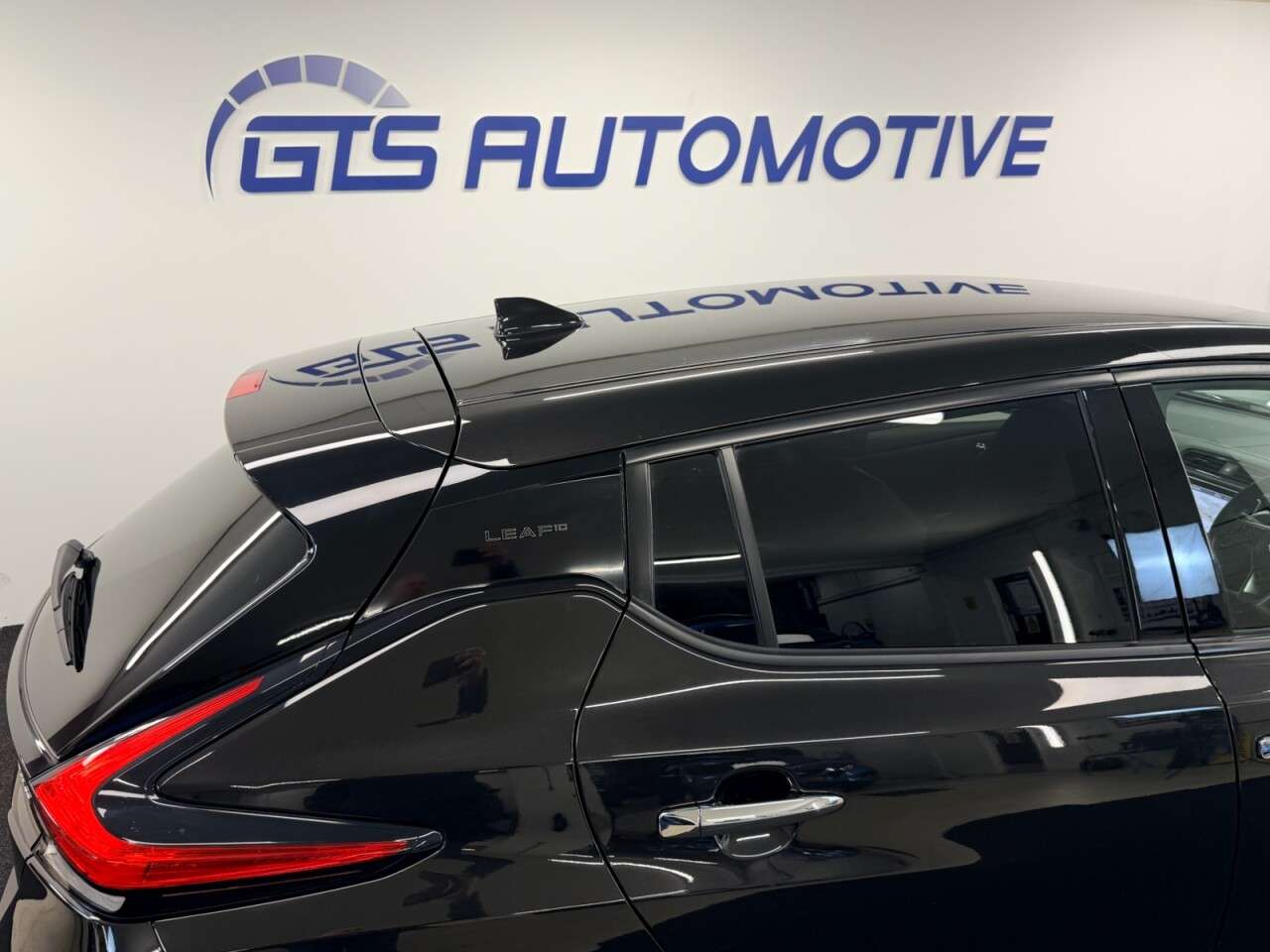 2021 NISSAN LEAF 2021 NISSAN LEAF