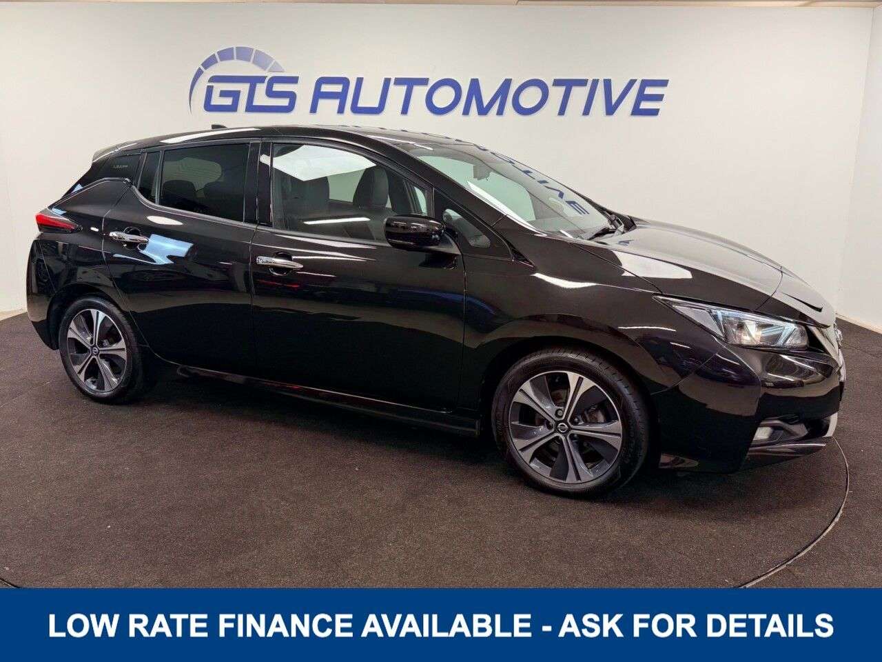 A 2021 NISSAN LEAF 10 40kWh ELECTRIC AUTO 150 BHP + SAT NAV + REAR CAMERA + HEATED SEATS SIX M A 2021 NISSAN LEAF 10 40kWh ELECTRIC AUTO 150 BHP + SAT NAV + REAR CAMERA + HEATED SEATS SIX M