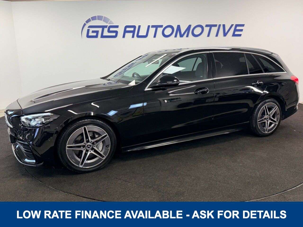A 2022 MERCEDES-BENZ C CLASS ESTATE C200h MHEV AMG LINE HYBRID G-TRONIC+ 205 BHP + SAT NAV + HEATED LEATHER SIX A 2022 MERCEDES-BENZ C CLASS ESTATE C200h MHEV AMG LINE HYBRID G-TRONIC+ 205 BHP + SAT NAV + HEATED LEATHER SIX