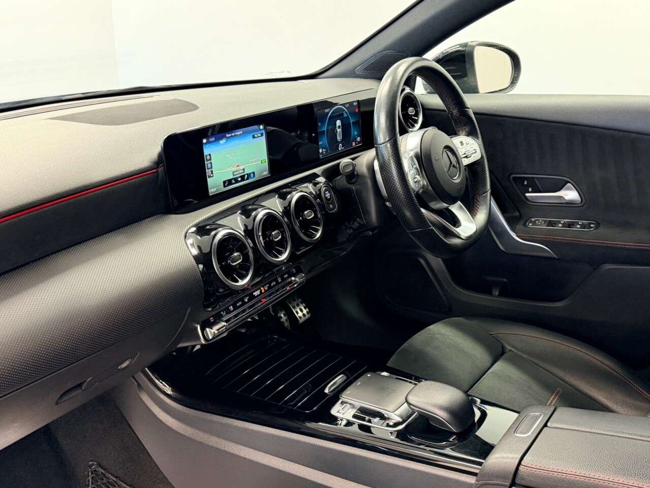 2019 MERCEDES-BENZ A CLASS 2019 MERCEDES-BENZ A CLASS