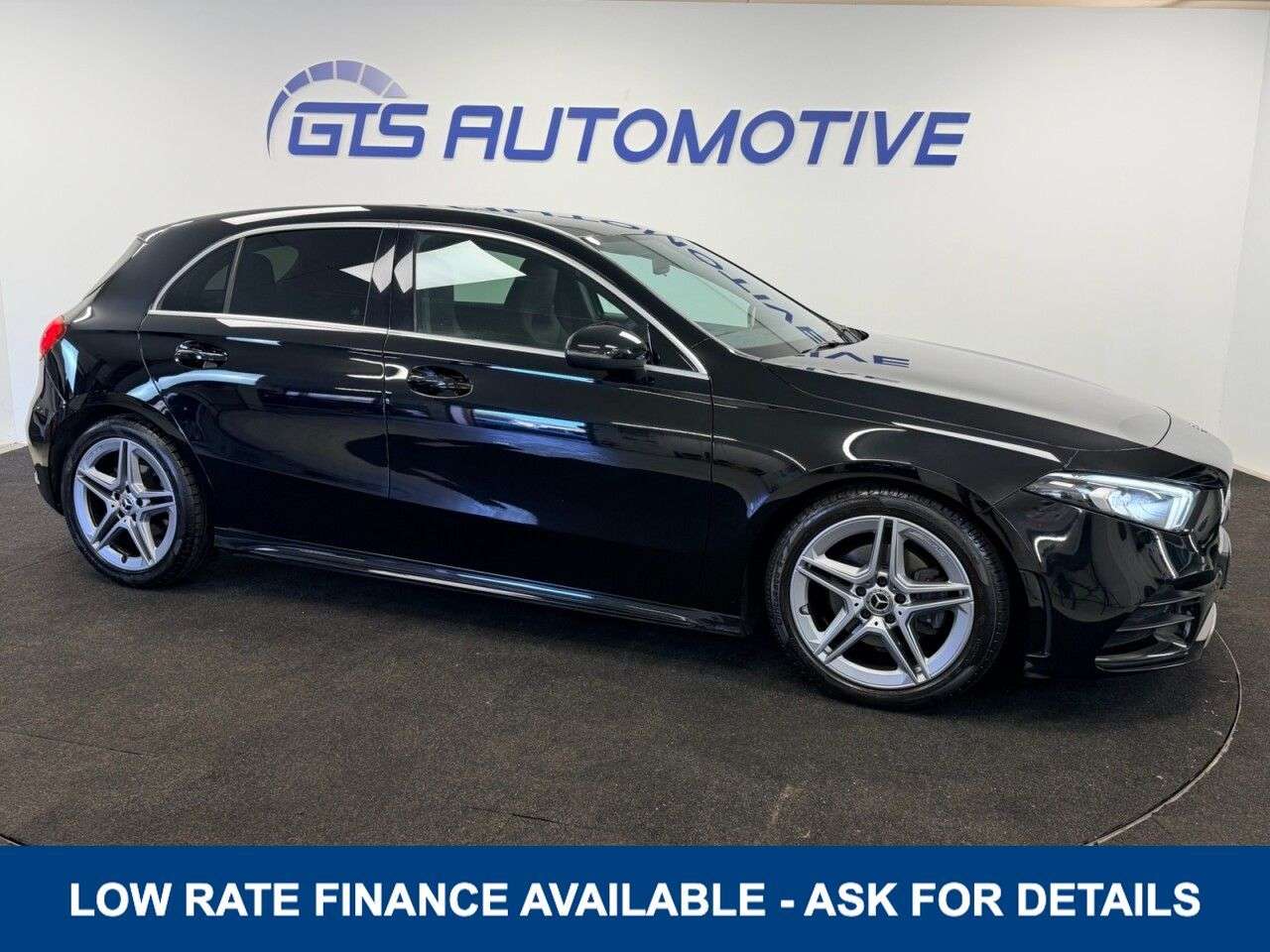 A 2019 MERCEDES-BENZ A CLASS A200d AMG LINE 8G-DCT AUTO 150 BHP + SAT NAV + REAR CAMERA SIX MONTH WARRAN A 2019 MERCEDES-BENZ A CLASS A200d AMG LINE 8G-DCT AUTO 150 BHP + SAT NAV + REAR CAMERA SIX MONTH WARRAN