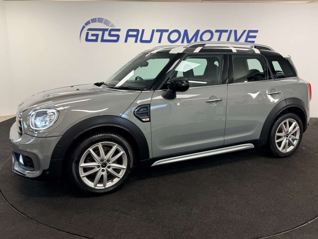 A 2020 MINI COUNTRYMAN 1.5 COOPER SPORT FIVE DOOR 135 BHP + SAT NAV + REAR CAMERA + HEATED SEATS S A 2020 MINI COUNTRYMAN 1.5 COOPER SPORT FIVE DOOR 135 BHP + SAT NAV + REAR CAMERA + HEATED SEATS S