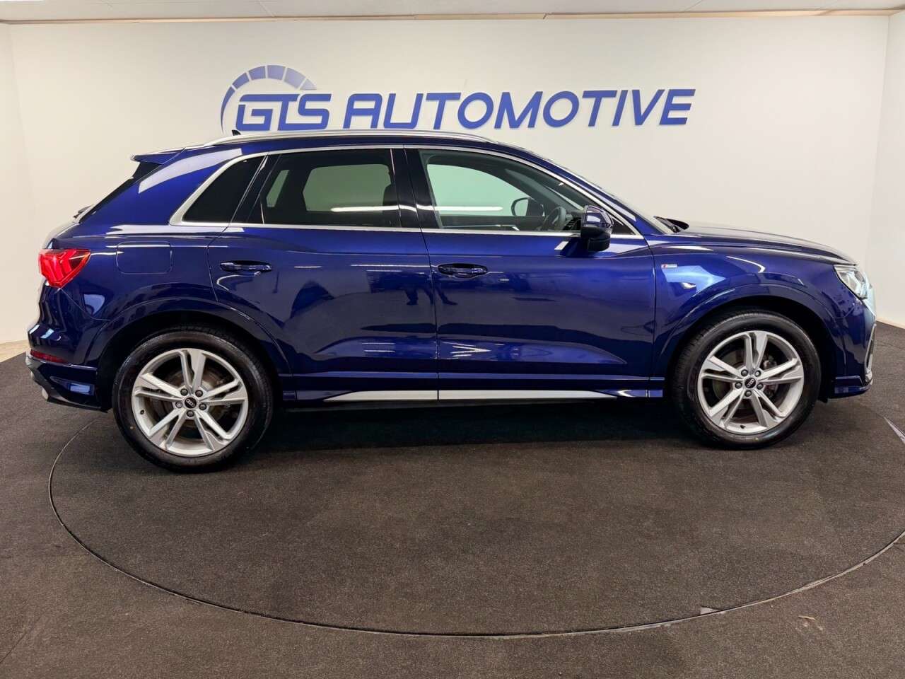 2020 AUDI Q3 2020 AUDI Q3