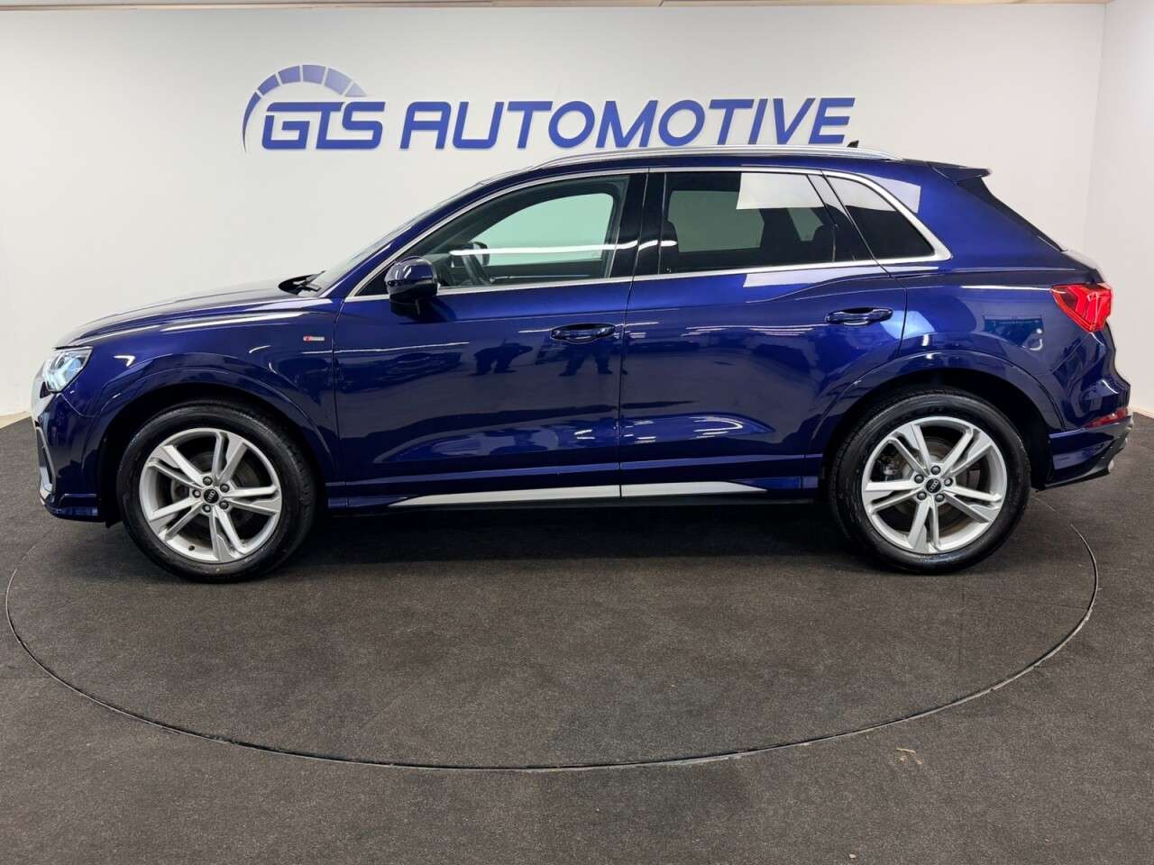 2020 AUDI Q3 2020 AUDI Q3