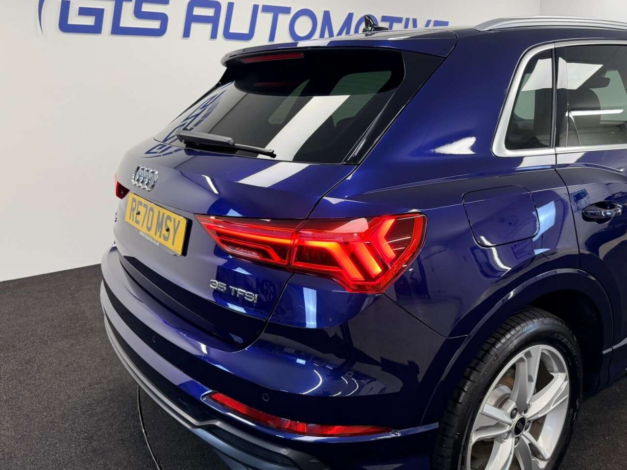 2020 AUDI Q3 2020 AUDI Q3