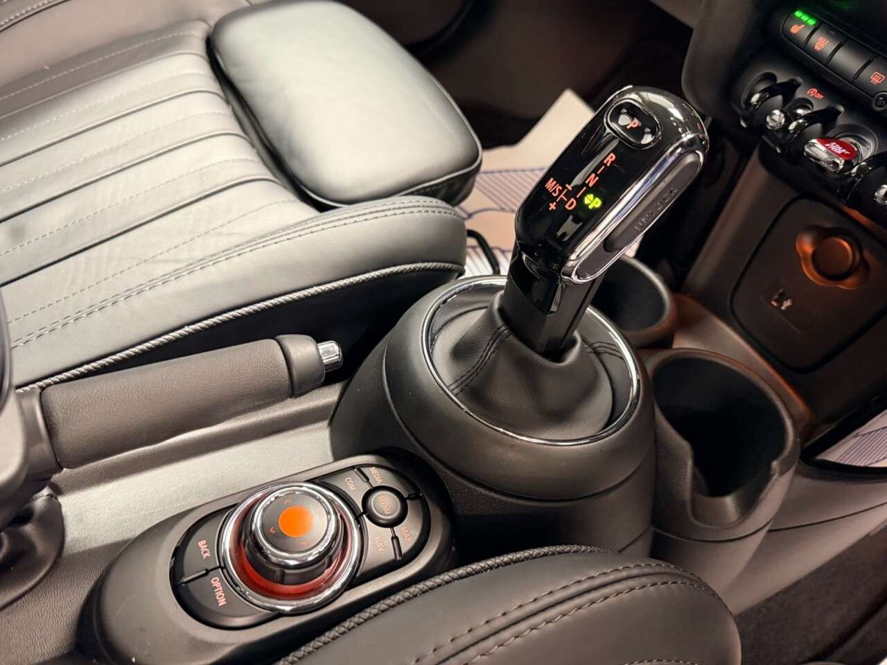 2020 MINI HATCH 2020 MINI HATCH