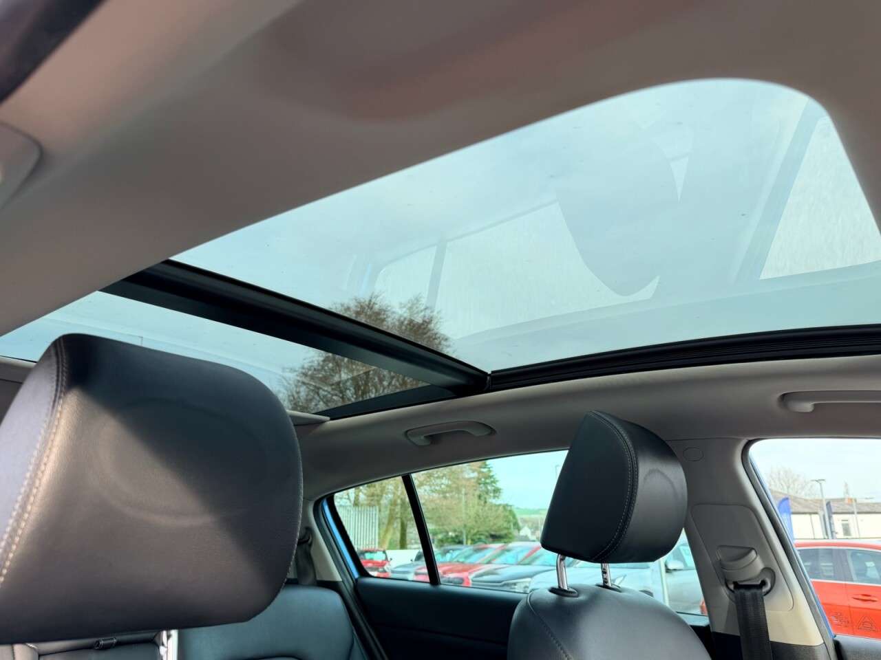 A 2019 KIA SPORTAGE 1.6 T-GDi 4 175 BHP + SAT NAV + GLASS SUNROOF + HEATED LEATHER SIX MONTH WA A 2019 KIA SPORTAGE 1.6 T-GDi 4 175 BHP + SAT NAV + GLASS SUNROOF + HEATED LEATHER SIX MONTH WA