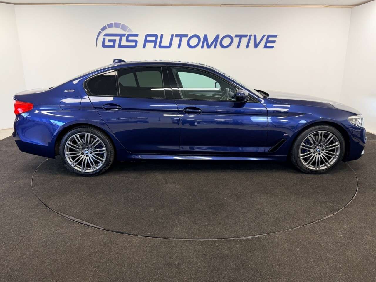 2019 BMW 5 SERIES 2019 BMW 5 SERIES