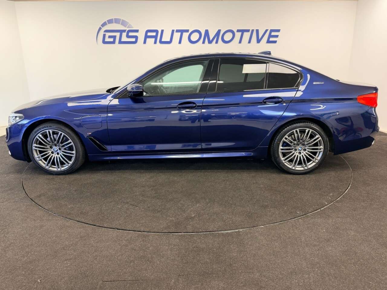 2019 BMW 5 SERIES 2019 BMW 5 SERIES