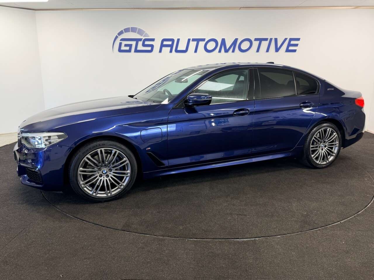 2019 BMW 5 SERIES 2019 BMW 5 SERIES