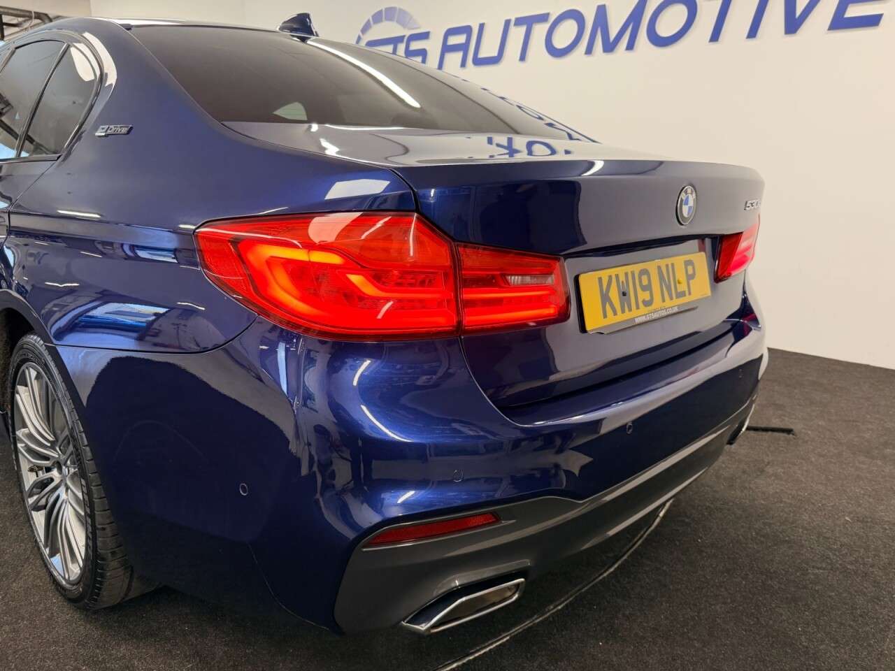 2019 BMW 5 SERIES 2019 BMW 5 SERIES