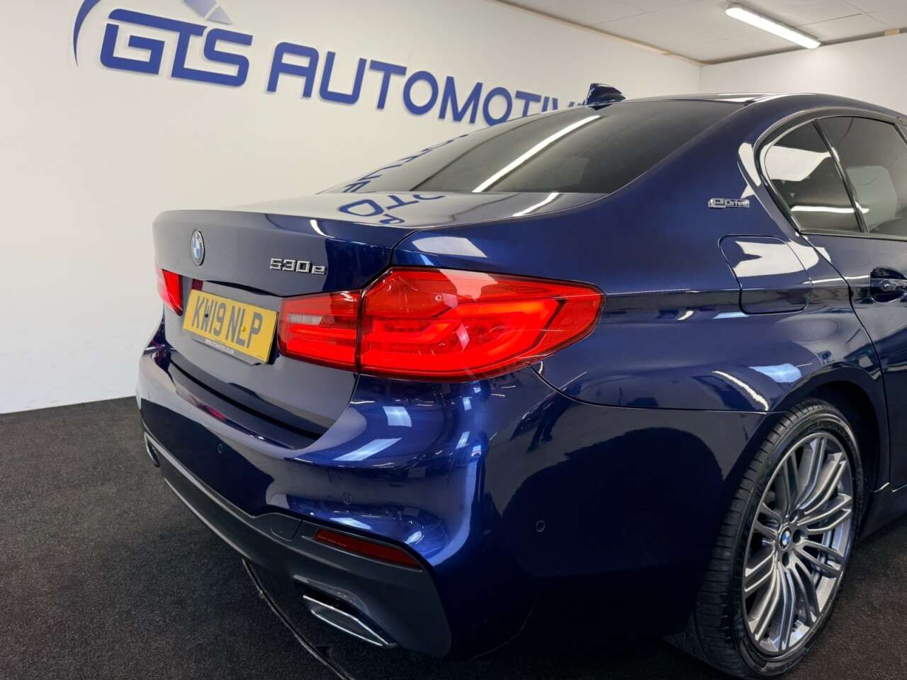 2019 BMW 5 SERIES 2019 BMW 5 SERIES