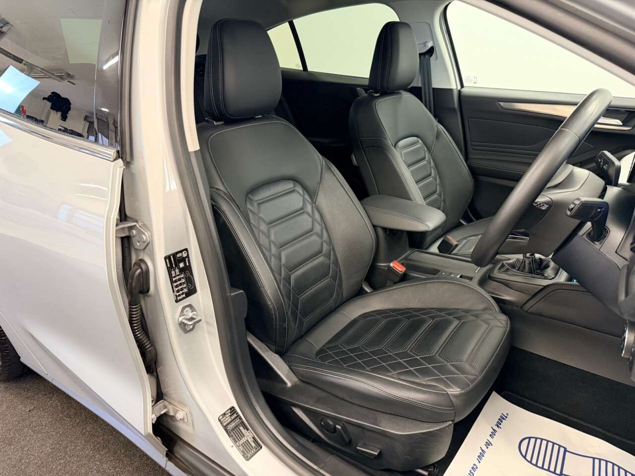 A 2022 FORD FOCUS 1.0 TURBO ECOBOOST TITANIUM VIGNALE FIVE DOOR 125 BHP + SAT NAV + HEATED LE A 2022 FORD FOCUS 1.0 TURBO ECOBOOST TITANIUM VIGNALE FIVE DOOR 125 BHP + SAT NAV + HEATED LE