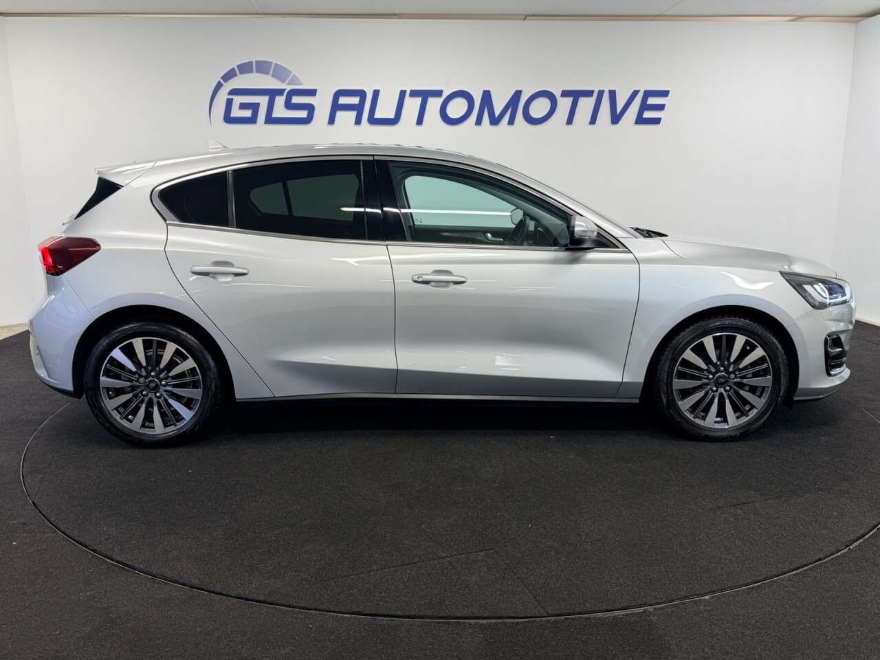 2022 FORD FOCUS 2022 FORD FOCUS