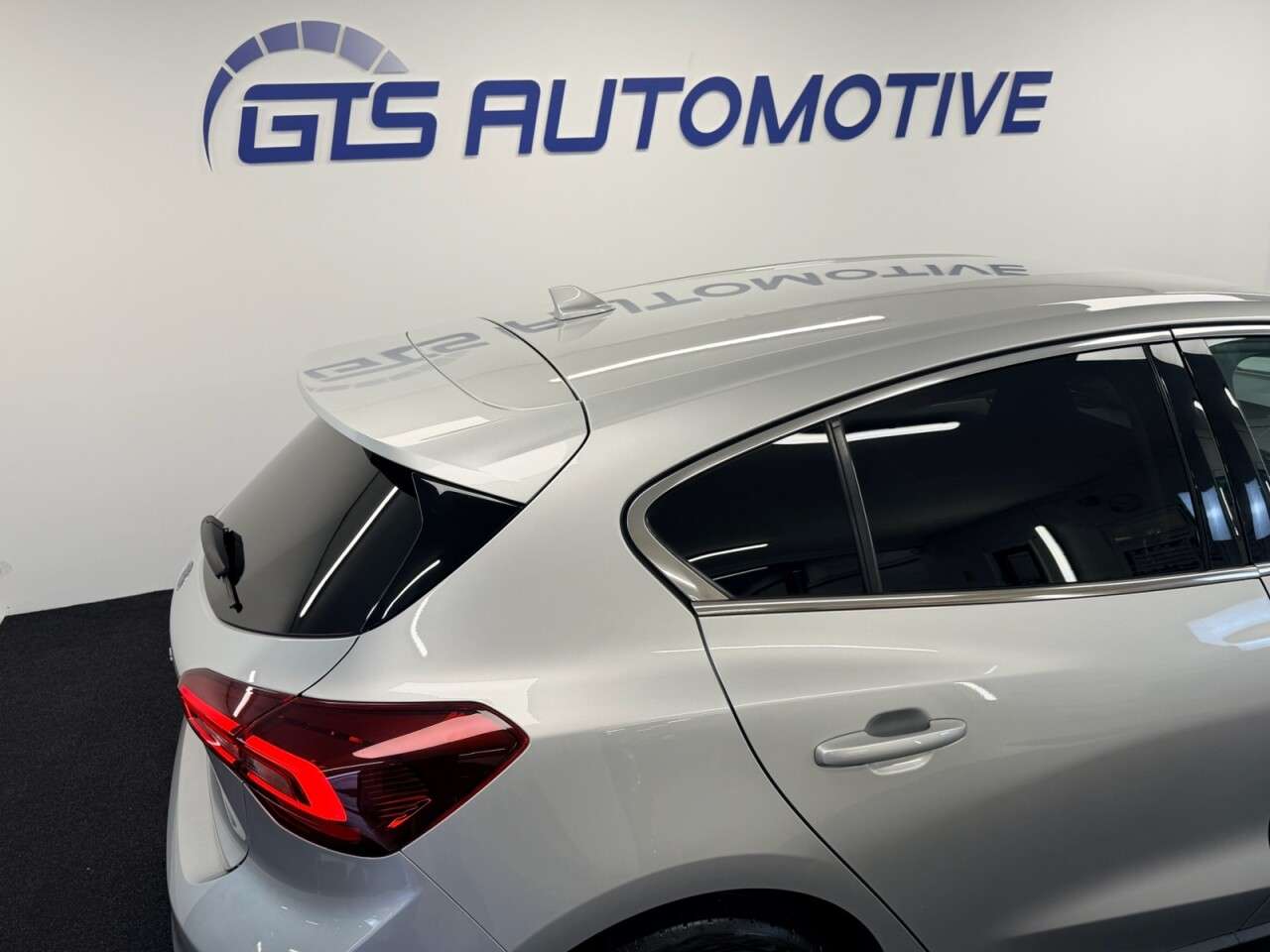 2022 FORD FOCUS 2022 FORD FOCUS