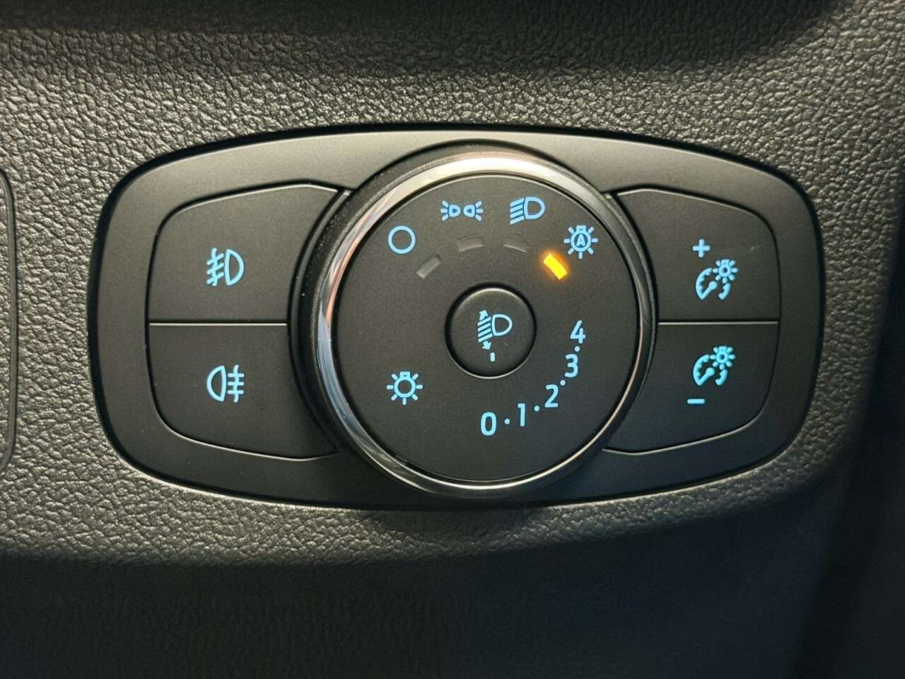 2022 FORD FOCUS 2022 FORD FOCUS