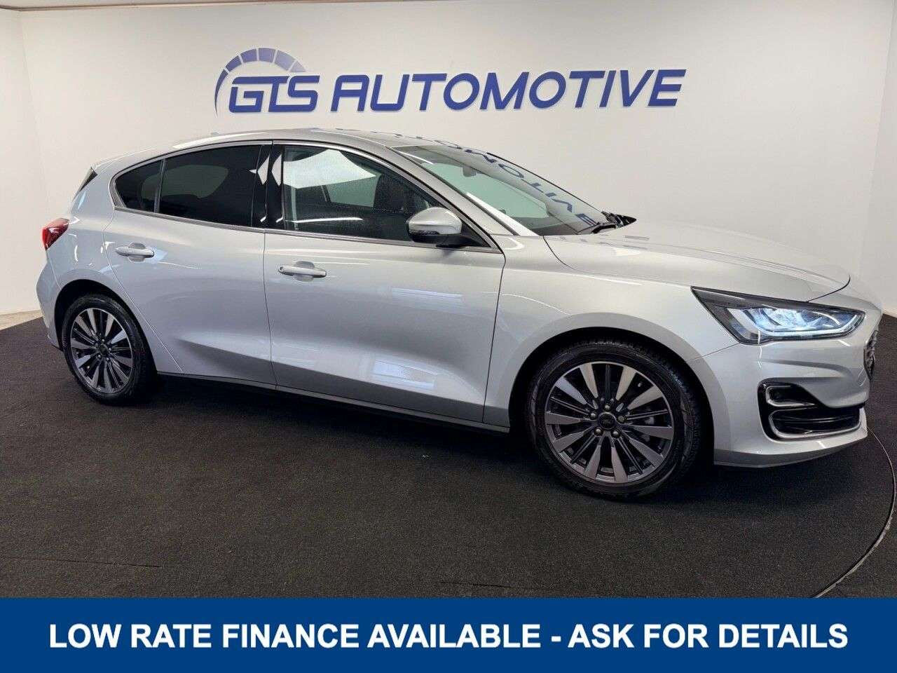 A 2022 FORD FOCUS 1.0 TURBO ECOBOOST TITANIUM VIGNALE FIVE DOOR 125 BHP + SAT NAV + HEATED LE A 2022 FORD FOCUS 1.0 TURBO ECOBOOST TITANIUM VIGNALE FIVE DOOR 125 BHP + SAT NAV + HEATED LE