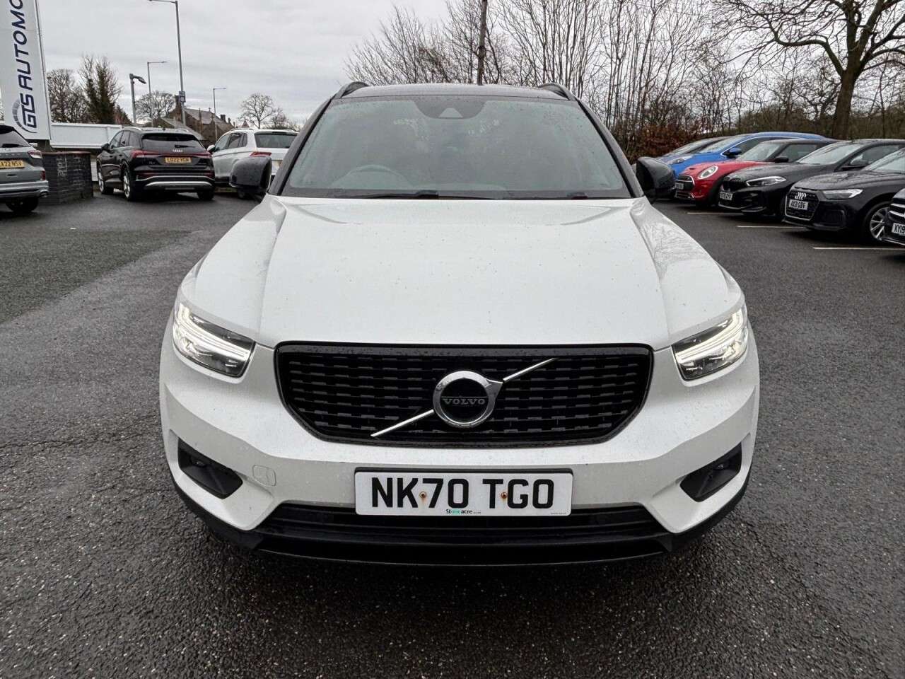 2020 VOLVO XC40 2020 VOLVO XC40